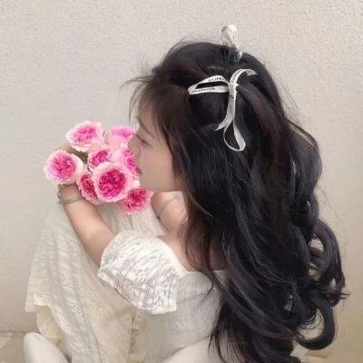 女学生和亨利先生